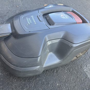 Husqvarna 310 robotniiduk varuosadeks 2017