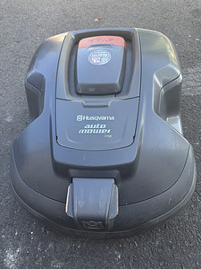 Husqvarna 310 robotniiduk varuosadeks 2017 (2 foto / 2)