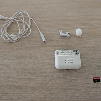 Zoom F2 audio recorder (32-bit float never clip) + SD card