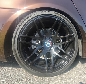 Новые диски R19 5X120 с шинами (5 фото из 6)