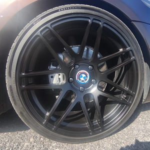 Новые диски R19 5X120 с шинами (6 фото из 6)
