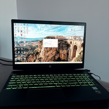HP Pavilion Gaming 15 — i5 / 16 GB RAM / GTX 1050 4 GB
