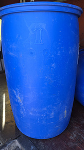 Müüa 200 l. Plasttünnid (2 foto / 2)