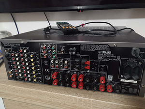 Ресиверы Yamaha (5 фото из 10)