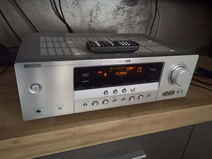 Ресиверы Yamaha (7 фото из 10)