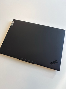 Lenovo ThinkPad P16s Gen 4 (1 foto / 4)