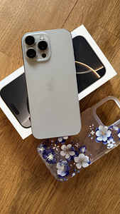 iPhone 16 Pro Max 256GB Natural , aku 93% . (1 foto / 2)