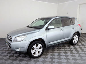Toyota RAV4 Luxury 2.2 D-CAT 130kW (2 foto / 8)
