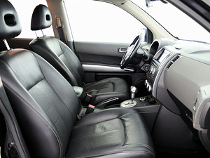 Nissan X-Trail Luxury ATM 2.5 124kW (6 фото из 9)