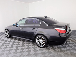 BMW 520 M-Pakett ATM 2.2 125kW (4 foto / 9)