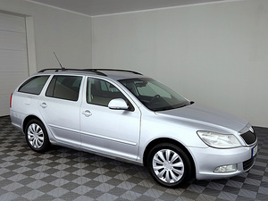 Skoda Octavia Comfortline Facelift ATM 1.8 118kW (1 фото из 7)