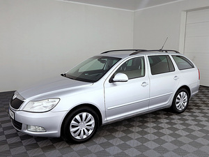 Skoda Octavia Comfortline Facelift ATM 1.8 118kW (2 фото из 7)