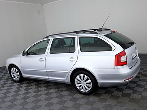 Skoda Octavia Comfortline Facelift ATM 1.8 118kW (4 фото из 7)