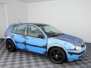 Volkswagen Golf Exclusive 1.6 74kW (1 foto / 7)