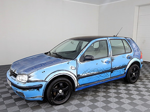 Volkswagen Golf Exclusive 1.6 74kW (2 foto / 7)
