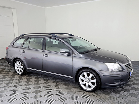 Toyota Avensis Linea Sol Facelift 2.0 D-4D 93kW