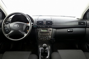 Toyota Avensis Linea Sol Facelift 2.0 D-4D 93kW (5 foto / 8)