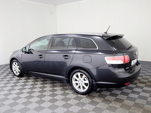 Toyota Avensis Luxury 2.2 D-CAT 130kW (4 foto / 7)