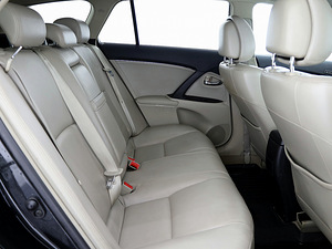 Toyota Avensis Luxury 2.2 D-CAT 130kW (7 foto / 7)