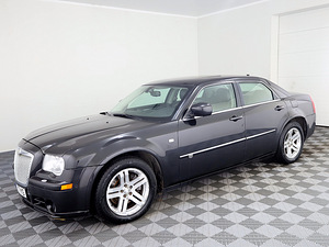Chrysler 300 C SRT Design 3.0 CRD 155kW (2 foto / 9)