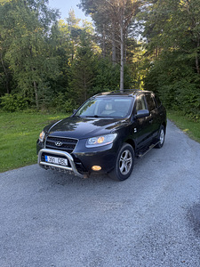 M: Hyundai Santa Fe (1 foto / 8)