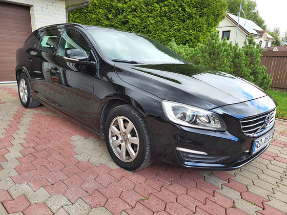 Volvo V60 Summum Facelift Black Edition