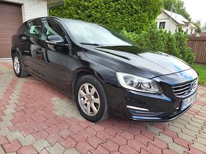 Volvo V60 Summum Facelift Black Edition (1 foto / 13)