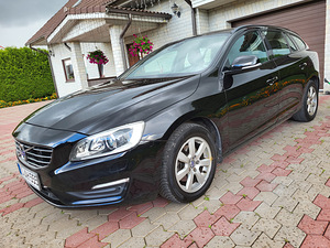 Volvo V60 Summum Facelift Black Edition (2 foto / 13)