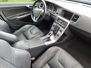 Volvo V60 Summum Facelift Black Edition (6 foto / 13)