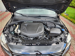 Volvo V60 Summum Facelift Black Edition (12 foto / 13)