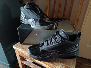 Nike Jordan Max Aura 6, размер 42.5 (1 фото из 3)