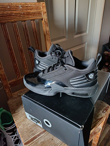 Nike Jordan Max Aura 6, размер 42.5 (2 фото из 3)