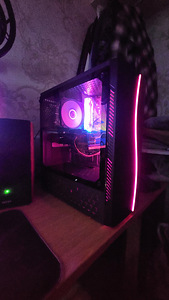 Комплект игрового компьютера (i5-11400F / RX 6600 XT / 16GB (2 фото из 3)