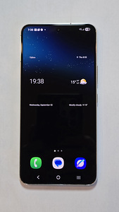 Samsung Galaxy S22 128GB (2 foto / 10)