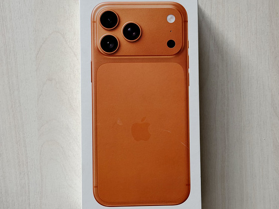 Apple iPhone 17 Pro Max Orange 256GB, новый! Гарантия 10.202