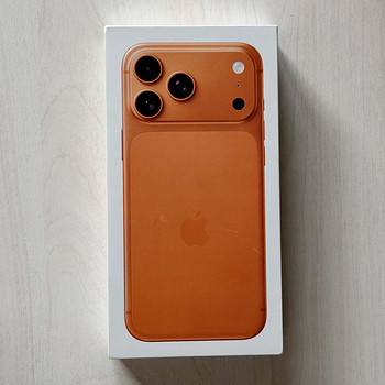 Apple iPhone 17 Pro Max Orange 256GB, новый! Гарантия 10.202