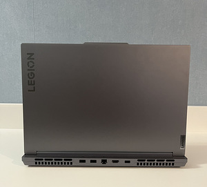 Lenovo Legion Slim 16AHP9 (6 фото из 10)