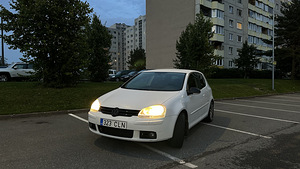 Volkswagen Golf V United (1 фото из 13)