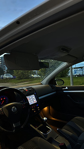 Volkswagen Golf V United (10 фото из 13)