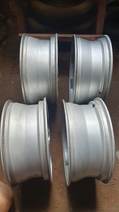 Диски Nissan (2 фото из 3)