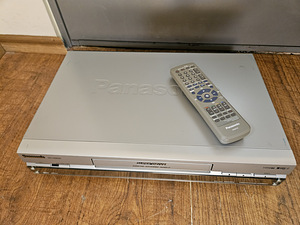 Видеомагнитофон Panasonic NV-HS830 S-VHS (3 фото из 5)