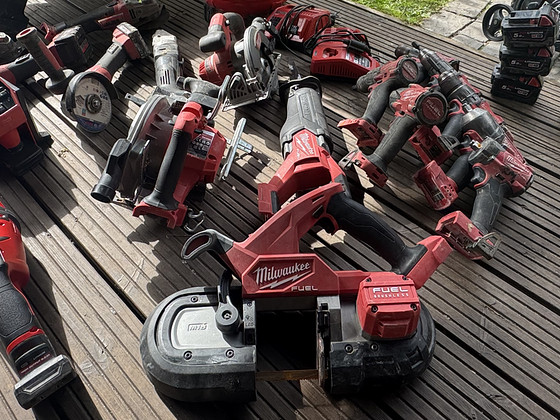 КОМПЛЕКТ MILWAUKEE M18 FUEL