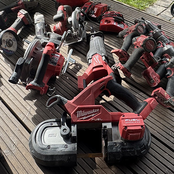MILWAUKEE M18 FUEL KOMPLEKT