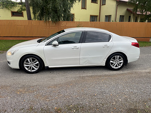 Peugeot 508 (5 фото из 12)