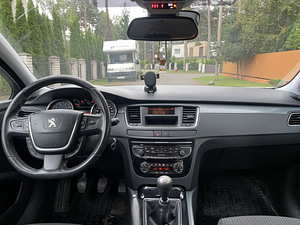 Peugeot 508 (7 фото из 12)