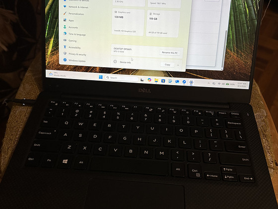 Dell XPS 13 Laptop