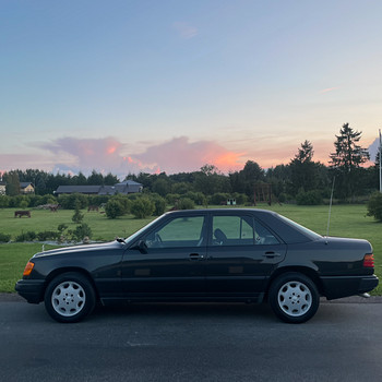 W124 MB 300D Mercedes Benz 3.0 Diesel 83kw OM603 1988