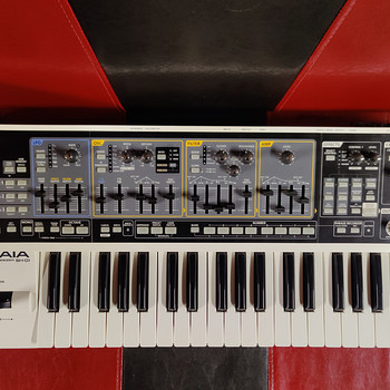 Roland SH-01 GAIA