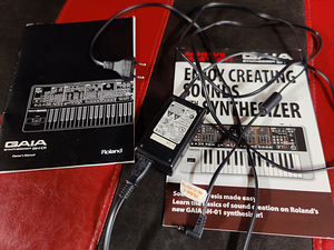 Roland SH-01 GAIA (2 фото из 5)