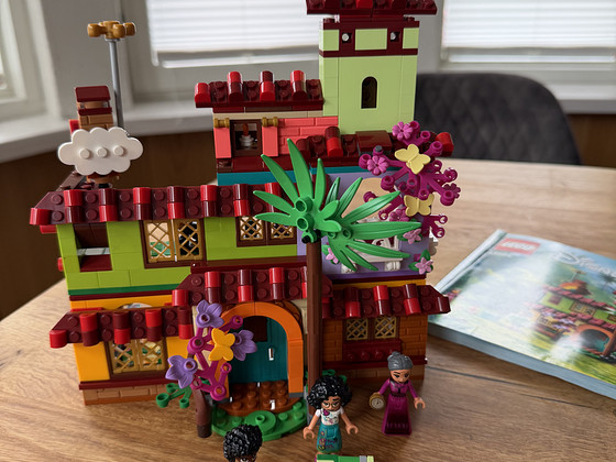 43202 LEGO Disney Princess Дом Мадригаль